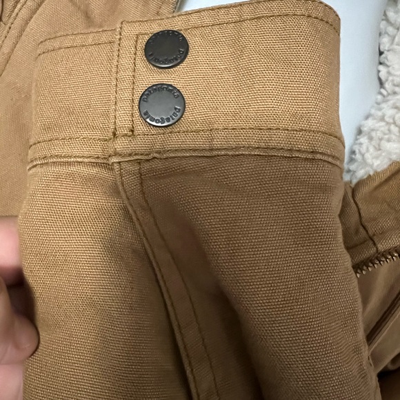 Patagonia Woman’s Hooded Jacket size Medium - Picture 6 of 8